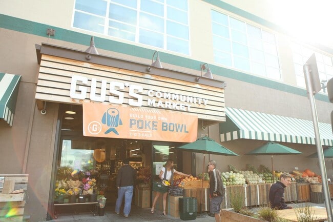 Building Photo - 2205 Bryant St