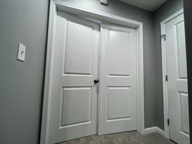 Building Photo - Awesome 3 bedroom 1.5 bath in Lower Macung...