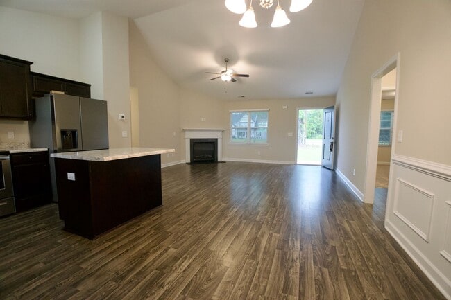 Building Photo - 2013 Belgrade-Swansboro Rd