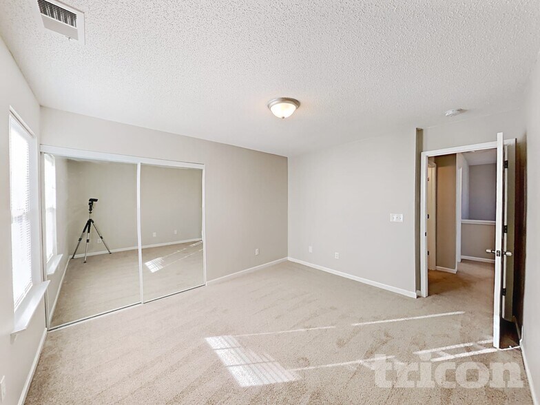 Building Photo - 3400 Futura Ln