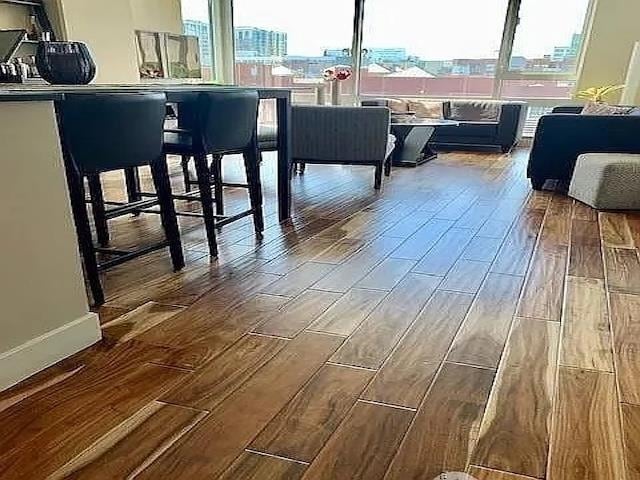 Building Photo - 501 Beale St