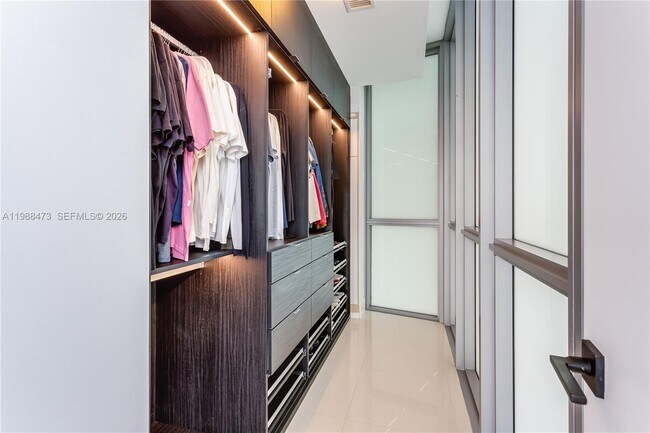 Building Photo - 1100 Biscayne Blvd