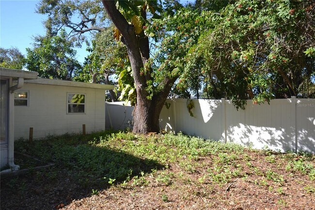 Building Photo - 11465 92nd St N