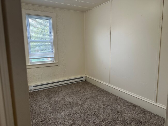 Building Photo - 4440 Kutztown Rd