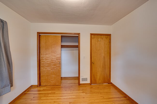 Building Photo - 1221 N Webster St