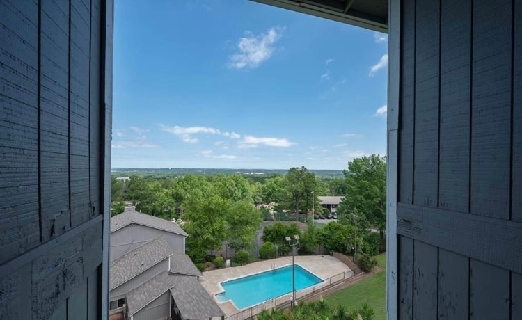 Building Photo - 422 Skyview Dr