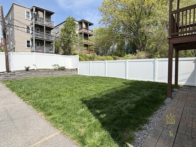 Building Photo - 214 Westville St