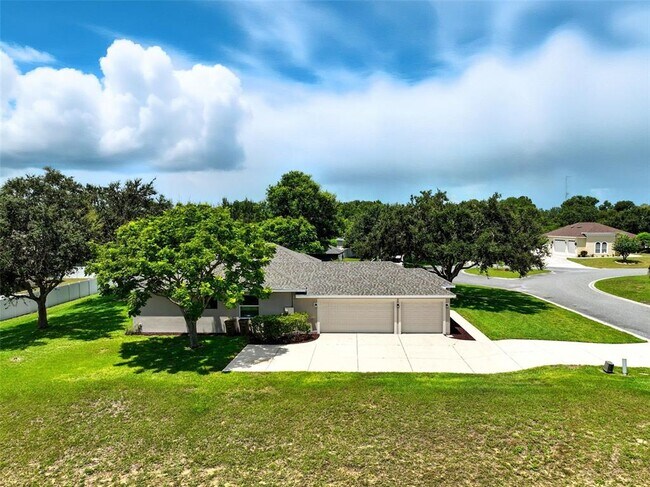 Building Photo - 36815 Queen Bee Ln