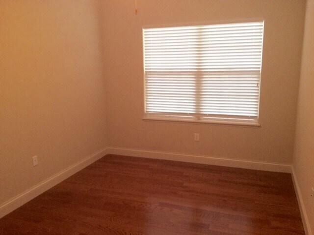 2 Bedrooms - 600 Grandview Ct