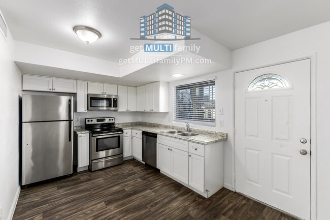 Building Photo - 1923 E Hayden Ln