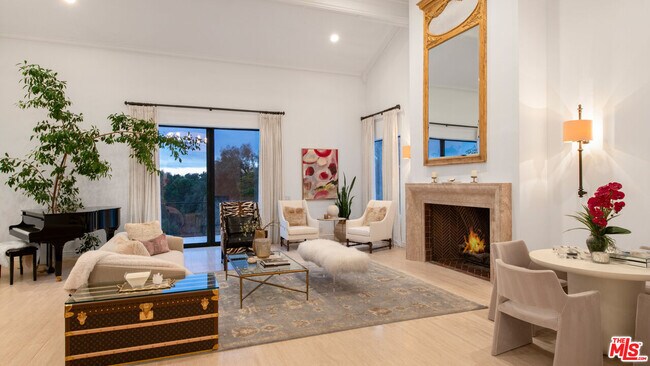 Building Photo - 6110 Merritt Dr