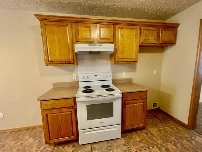 Building Photo - 6008 N 8th Ave