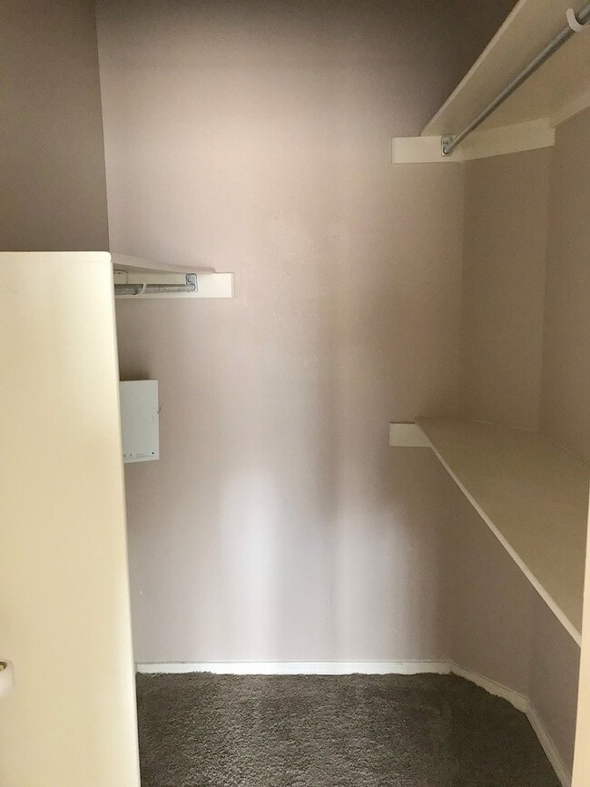 Building Photo - West El Paso 3 bed refrig A/C Home with Bonus Loft and Solar!