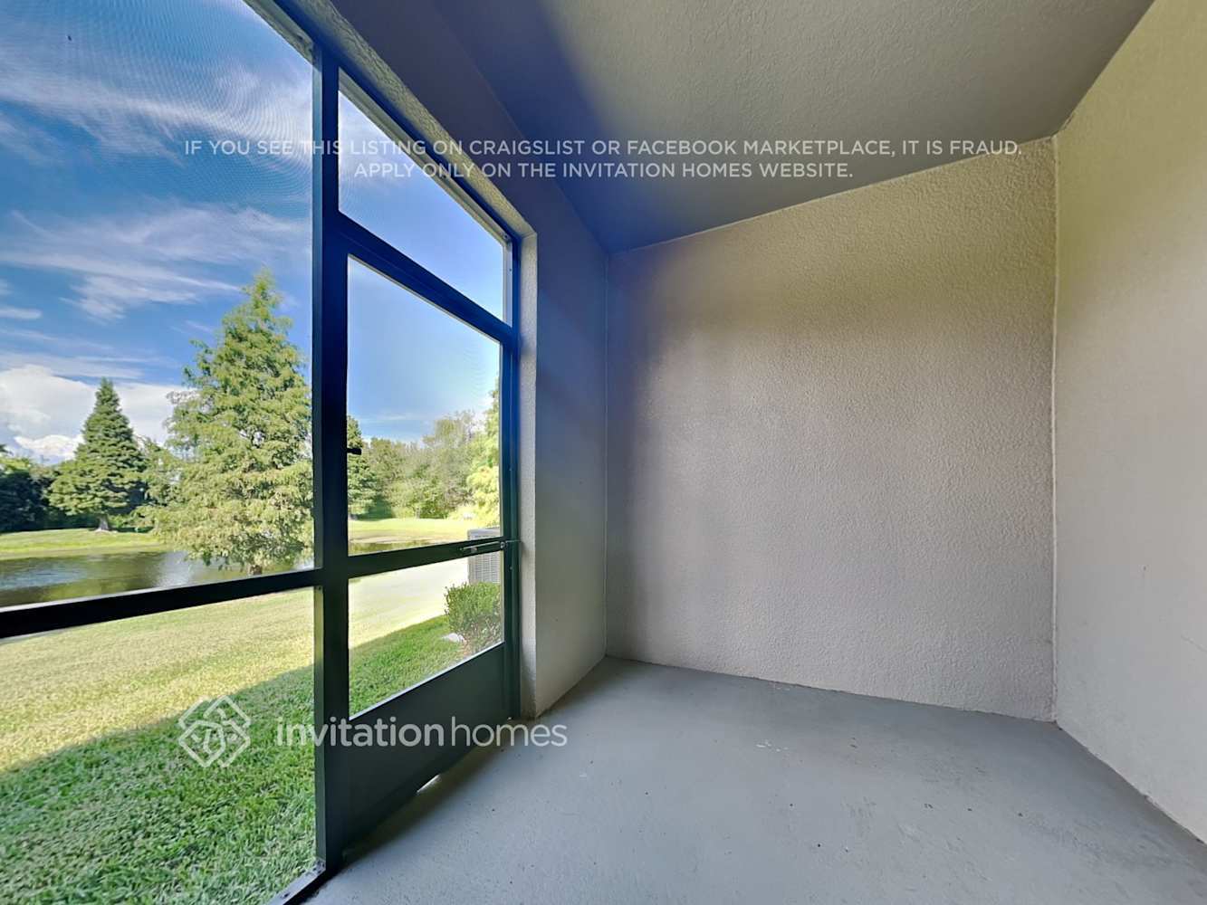 Building Photo - 10654 Lake Montauk Dr