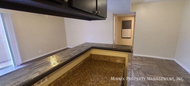 Building Photo - 4700 Boulder Dr