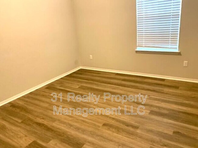 Building Photo - 203 Living Reef Dr