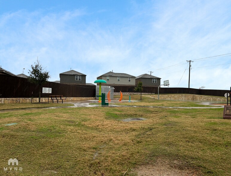 Building Photo - 421 Micah Ln