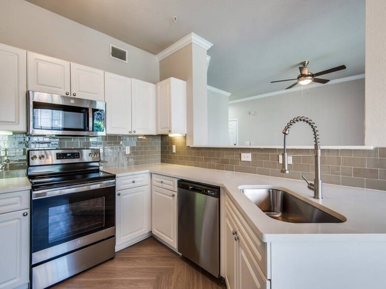 7902-north-macarthur-blvd-irving-tx-75063-MLS-5 - z - Historical - The Lyndon