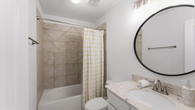 Building Photo - 14 Whispering Thicket Pl