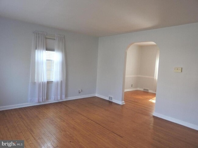 Building Photo - 110 Cambridge Ave