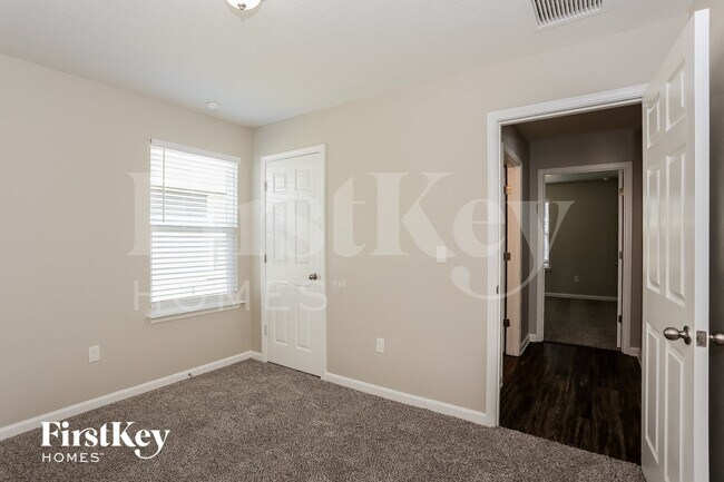 Building Photo - 77791 Lumber Creek Blvd