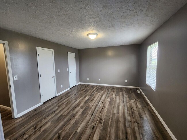 Building Photo - 717/719 McLean Court