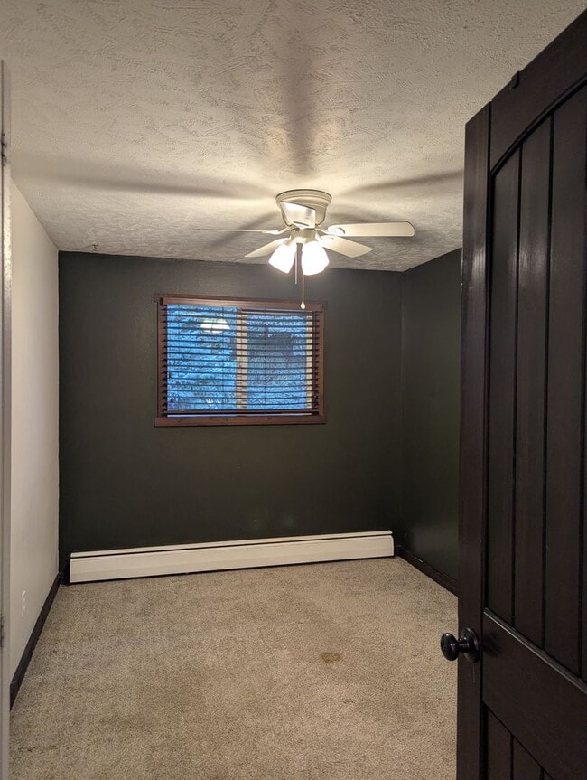 Building Photo - 1460 Marjorie St