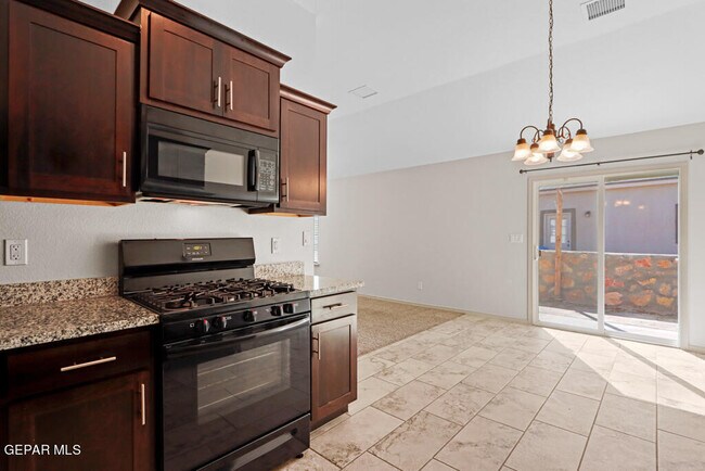 Building Photo - 11648 Flor Freesia Dr