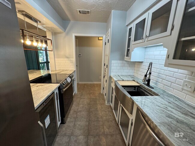 Building Photo - 500 Grant St