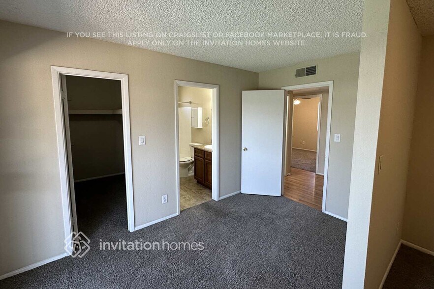 Building Photo - 1643 W Muriel Dr