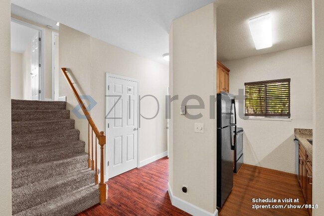 Building Photo - 454 Bolinger Common