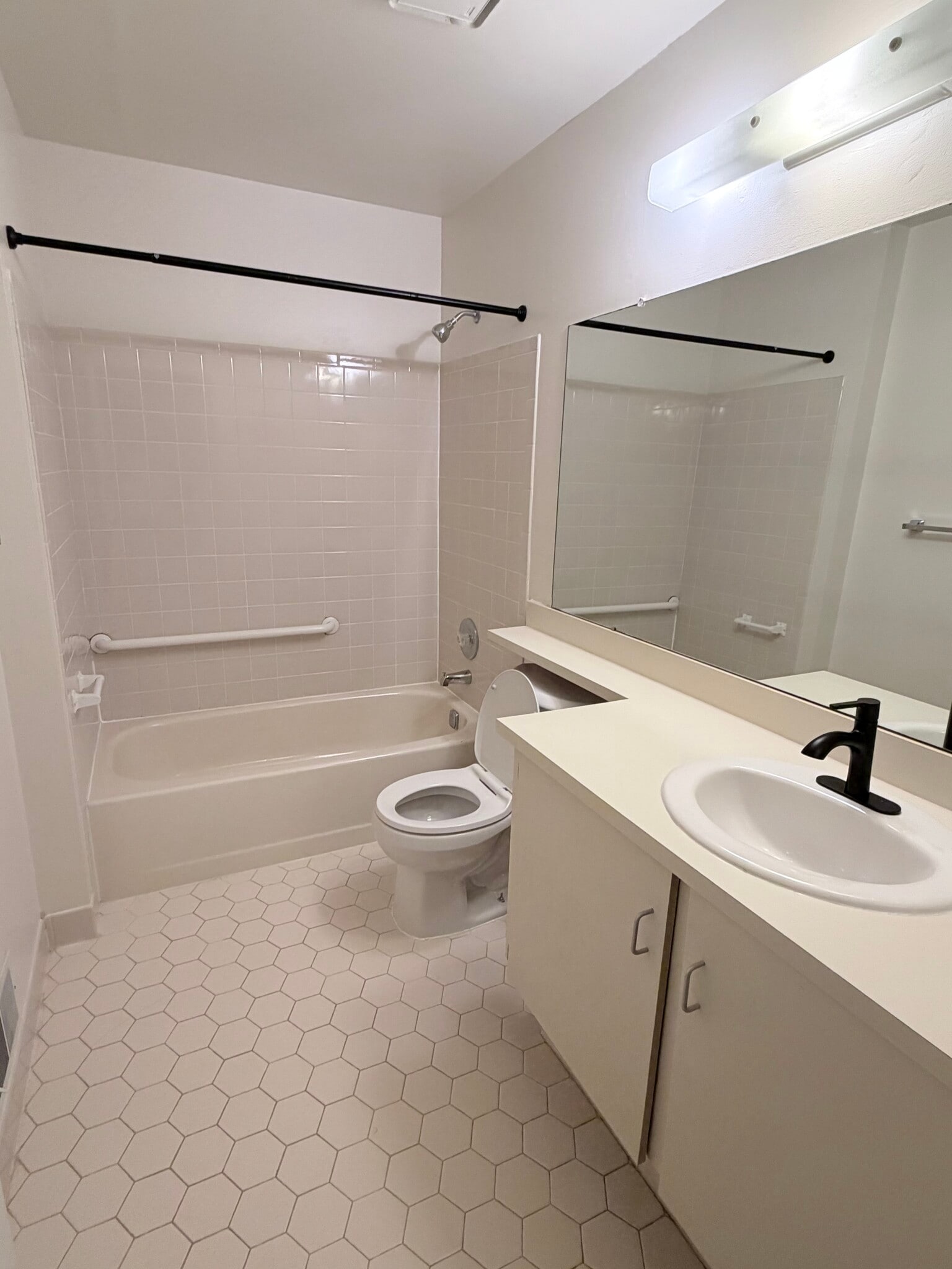 Building Photo - 127 Irving Pl