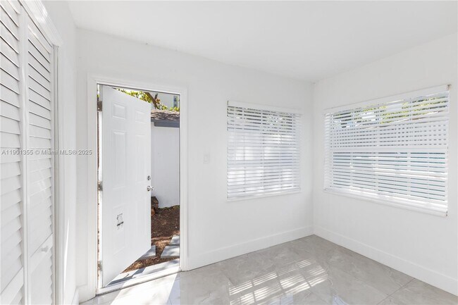 Building Photo - 2320 NW 55th St