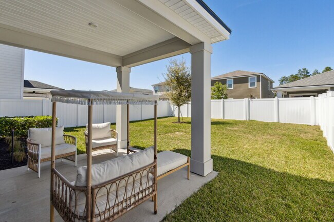 Building Photo - 579 Meadow Creek Dr