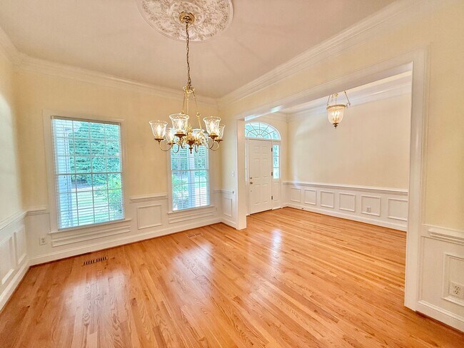 Building Photo - Tranquil and Secluded Raleigh Home with Un...