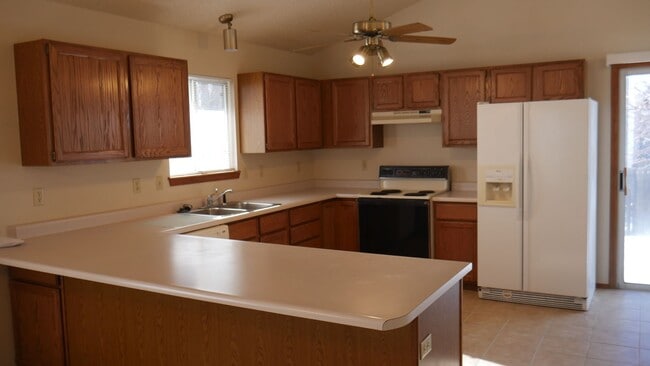Building Photo - 8226 Scarborough Dr