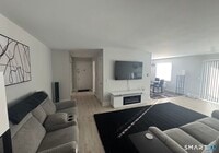 Building Photo - 136 Deer Hill Ave