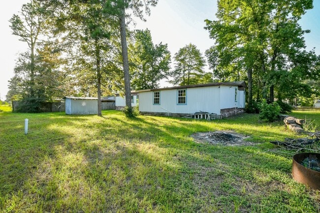 Building Photo - 19250 Amy Ln