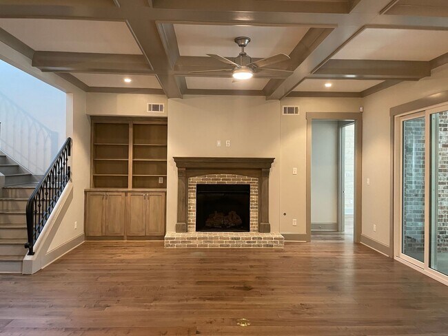 Building Photo - Lease this Absolutely Stunning Home Today ...