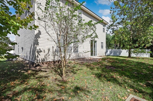 Building Photo - 409 S Hidden Tree Dr