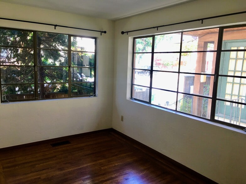 Bedroom 2 - 2342 Hilgard Ave