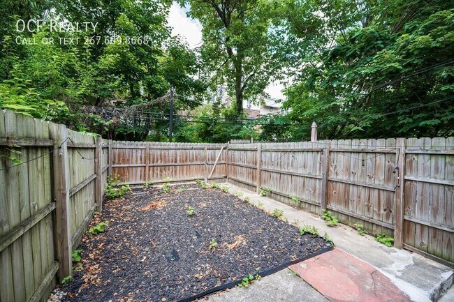 Building Photo - 5847 Willows Ave