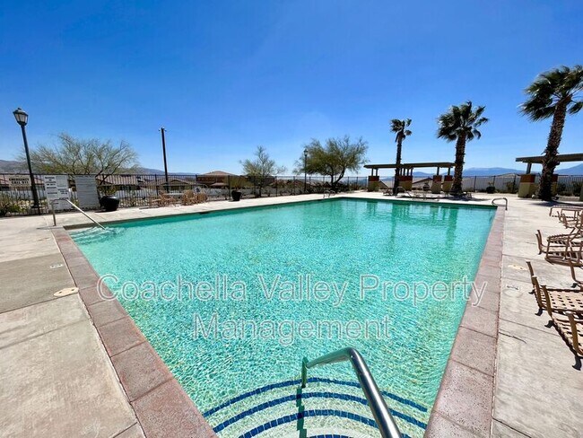 Building Photo - 11611 S Crescent St