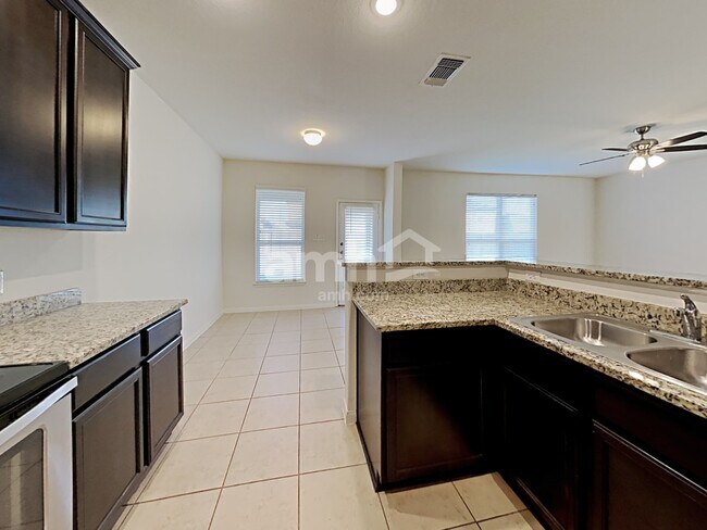 Building Photo - 7822 Creekshore Cove