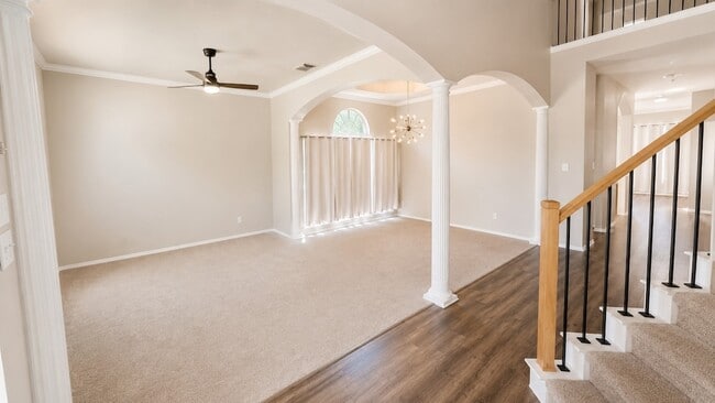 Building Photo - 2416 McCarran Dr