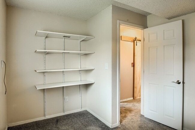 Building Photo - 8488 Prairie Clover Way