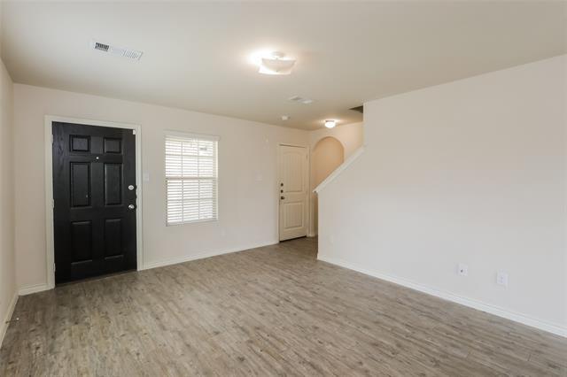Building Photo - 3202 Robin Rd