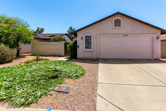 Primary Photo - 3709 W Carol Ann Way