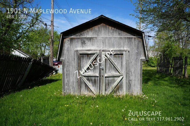 Building Photo - 1901 N Maplewood Ave