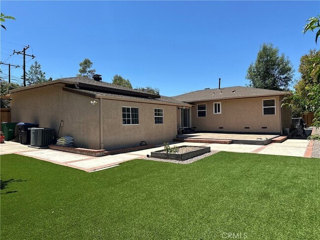 Building Photo - 12752 Barrett Ln